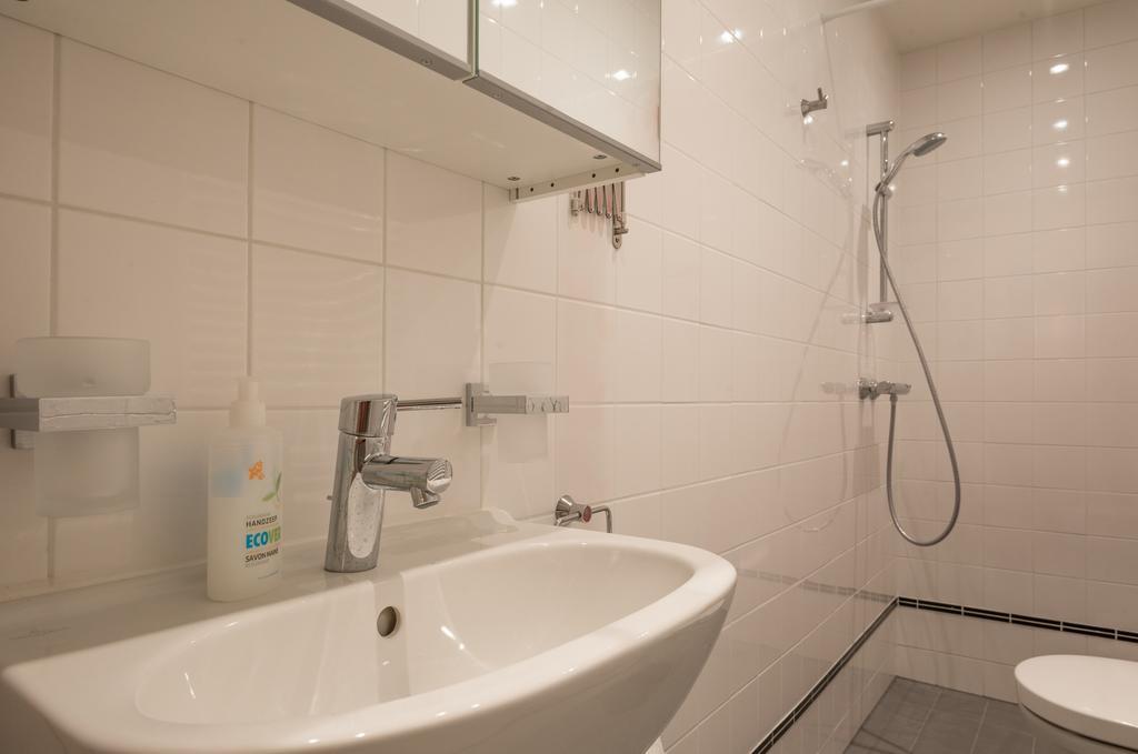 Canal View Amsterdam Apartment Ngoại thất bức ảnh